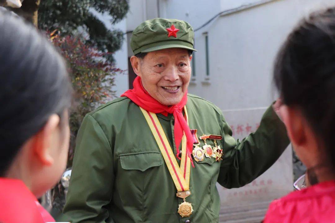 河北融投刘颖最新动态揭秘，小巷深处的独特风味探索