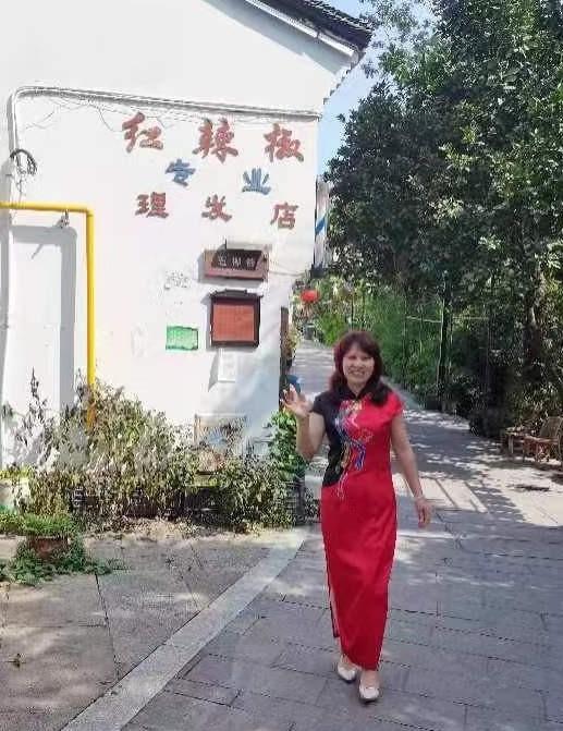 探索隐藏宝藏，特色小店奇妙之旅与扣扣最新版免费下载