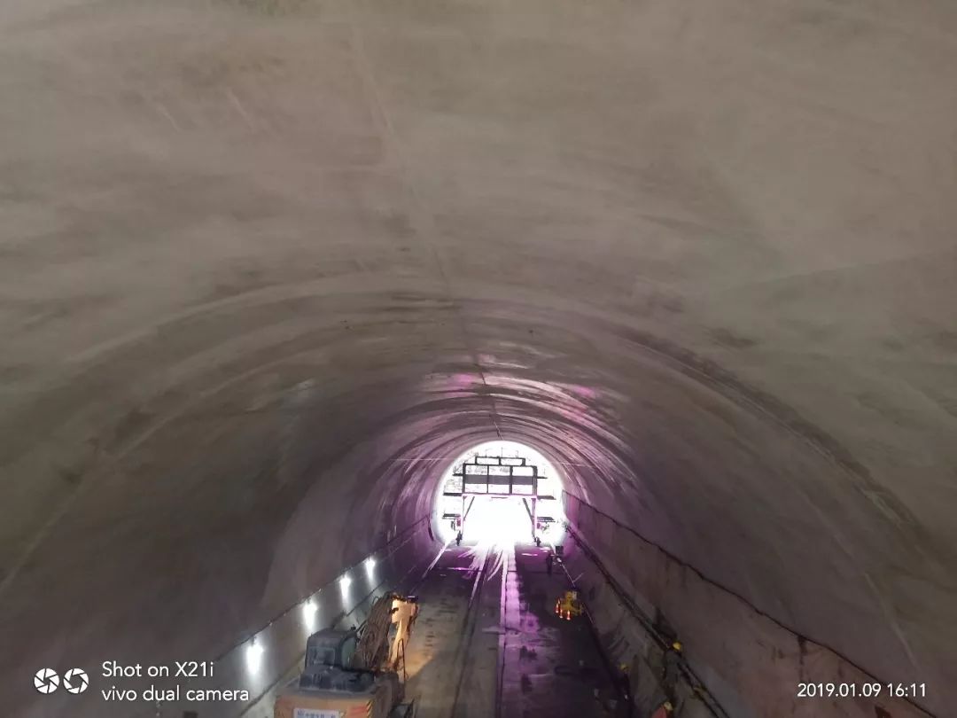 最新隧道工地二衬招工趋势，行业背景、人才需求与洞察